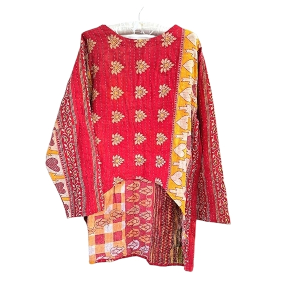 [Kantha] Quilted Reversabile Red Floral Patchwork Top Free Size - Picture 1 of 5